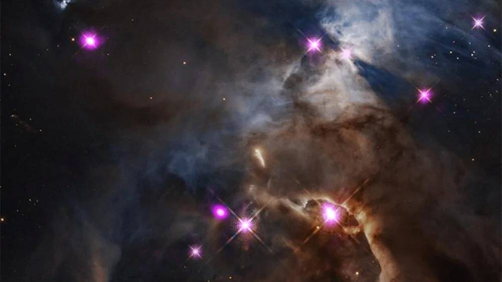 "NASA, Chandra X-Işını Gözlemevi'nin 25. yılına özel gizemli uzay görüntülerini paylaştı 12