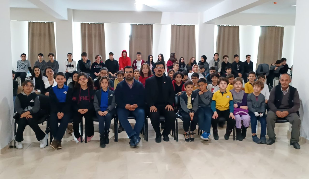 Akşehir Final Okulları’nda anlamlı program
