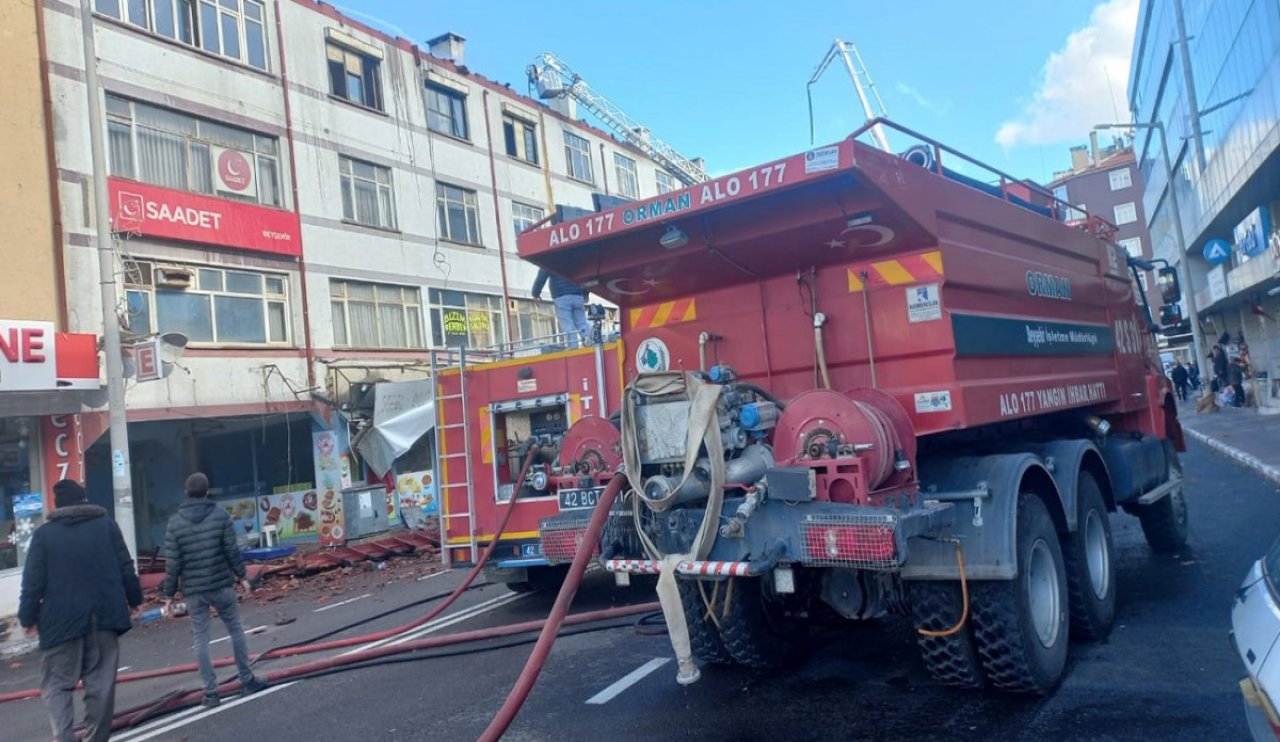 Konya'da iş hanında korkutan yangın! Müdahale edildi...