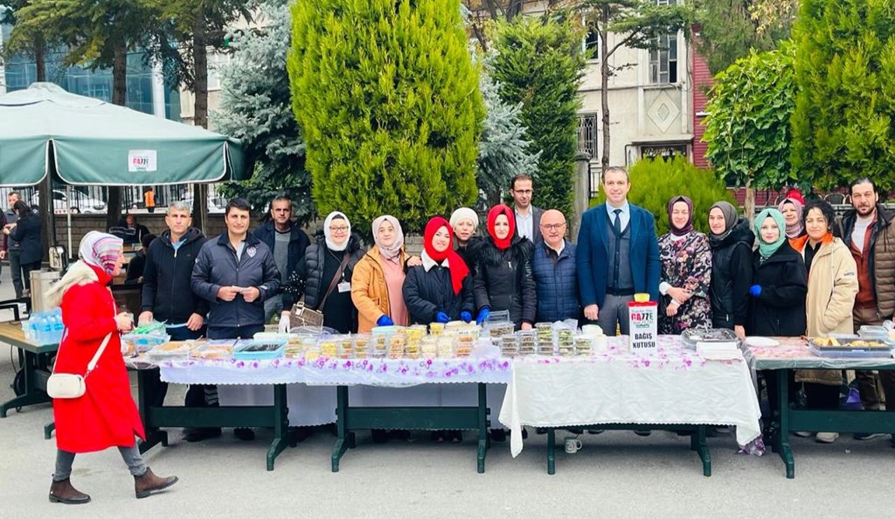 Konya'da sağlık çalışanları Filistin için bakın ne yaptı...