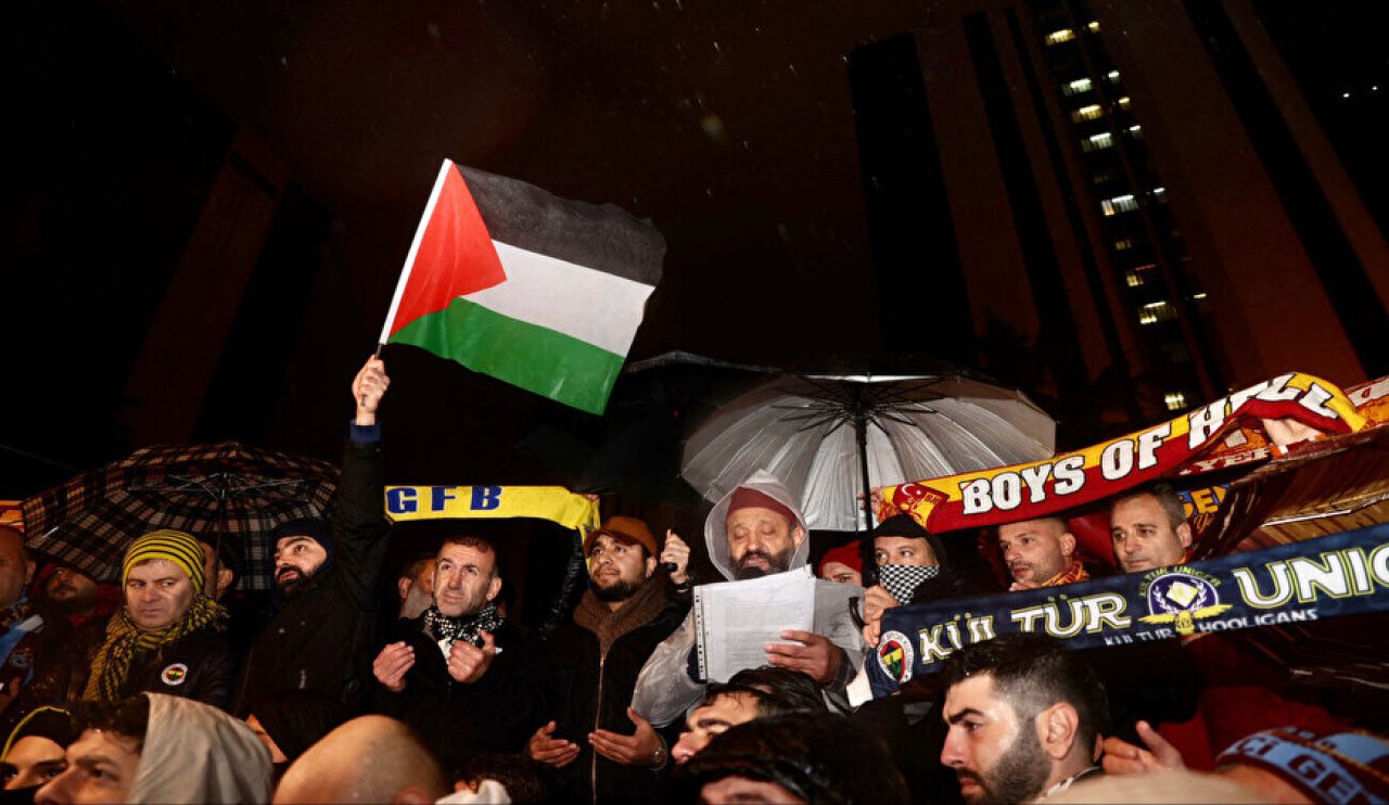 Futbol taraftar grupları Filistin için birleşti