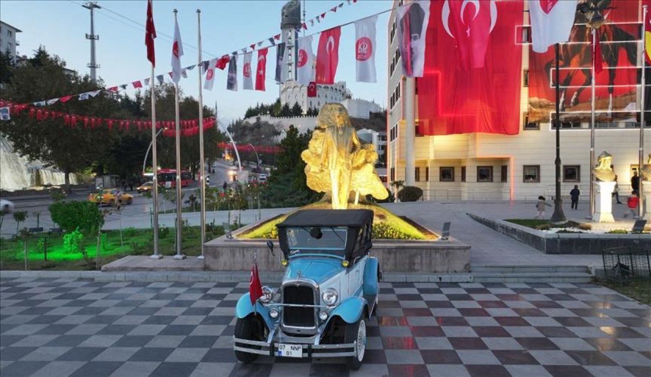 Atatürk'ün kullandığı araç orada sergileniyor!