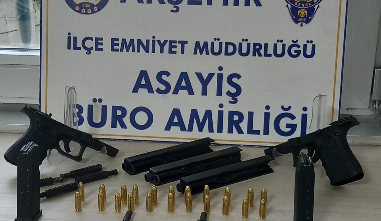Konya'da fason silah parçaları ele geçirildi!