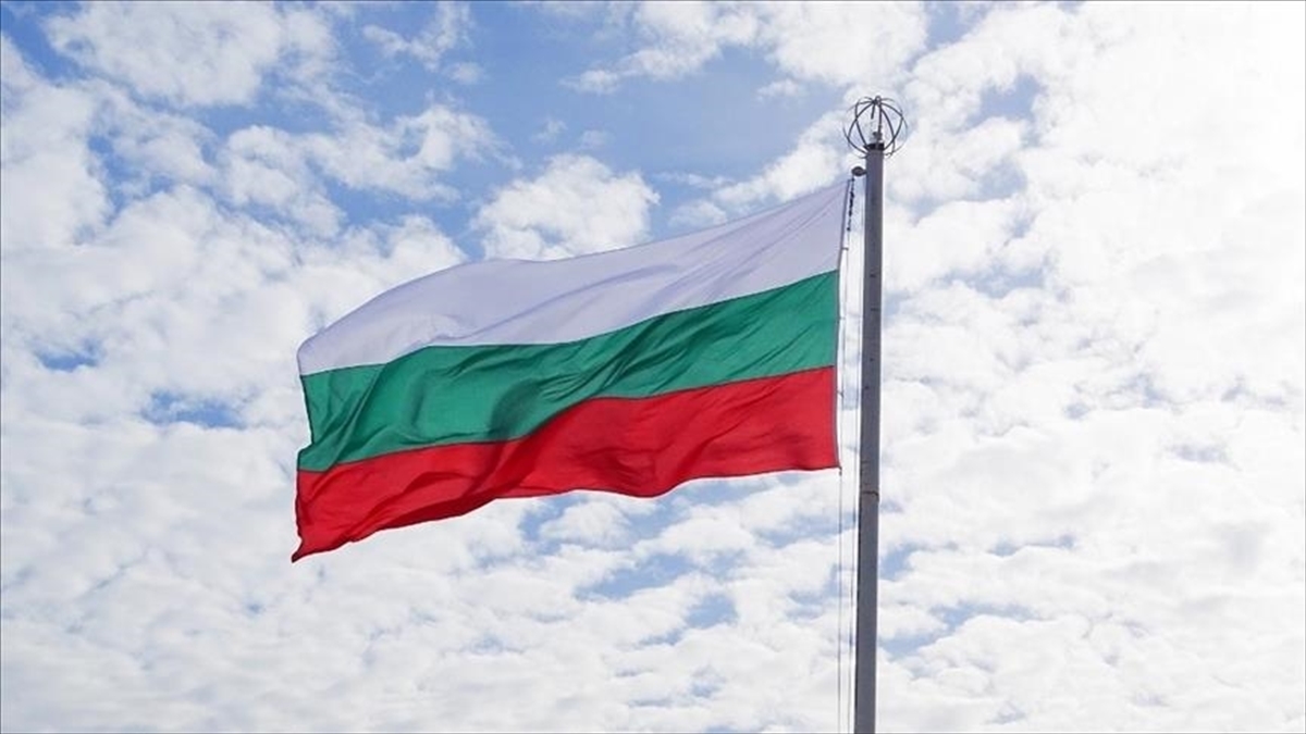 Bulgaristan Parlamentosu, Cumhurbaşkanının yetkilerini kısıtlayan yasa tasarısını kabul etti