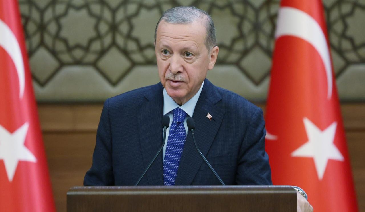 Cumhurbaşkanı Erdoğan, "Yeni asgari ücret hayırlı olsun" diyerek duyurdu...