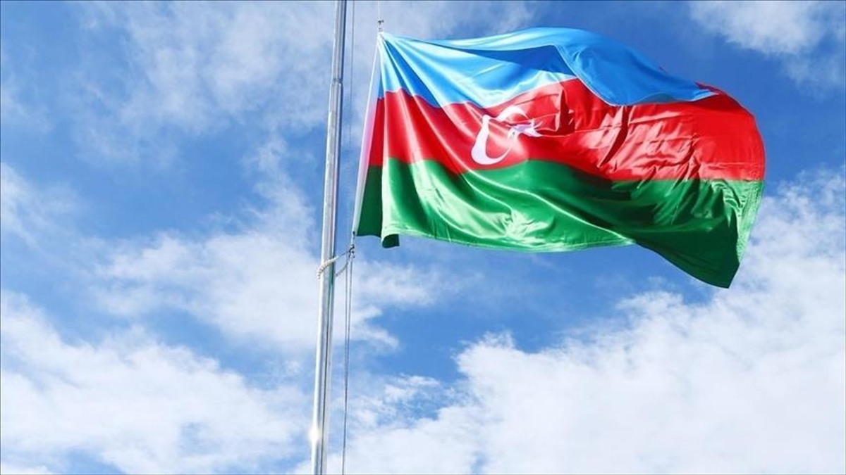 Azerbaycan'da erken cumhurbaşkanı seçimi için aday sayısı açıklandı!