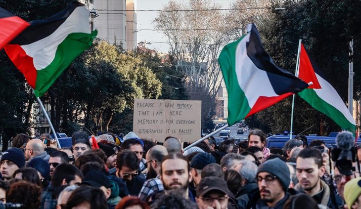 İtalya'da Binlerce Filistin Destekçisi, Gösterileri Yasaklanmasına Rağmen Meydanlara İndi