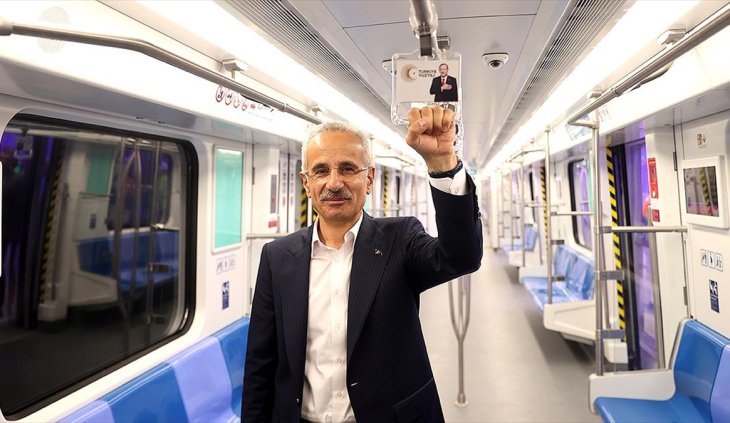İstanbul'daki Gayrettepe-kağıthane Metro Hattı Yarın Açılacak