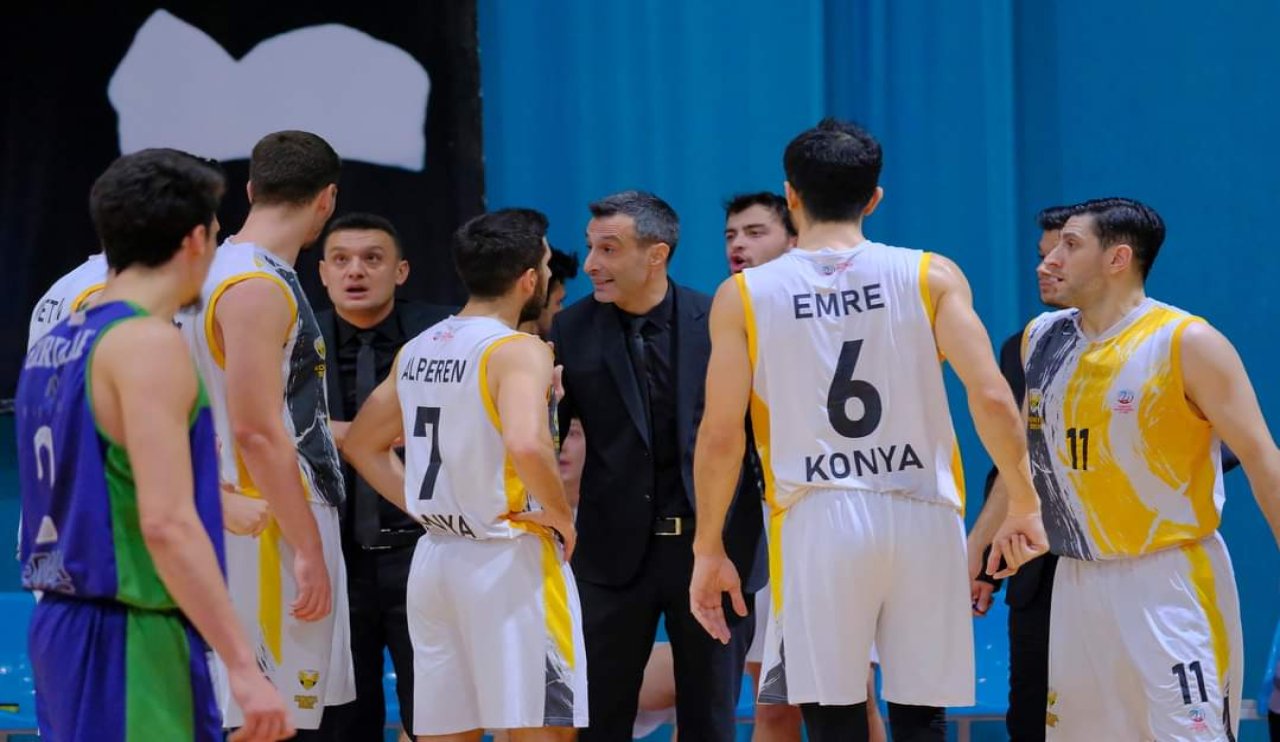 Basketbolda Konya Büyükşehir, 10'da 10 için parkede