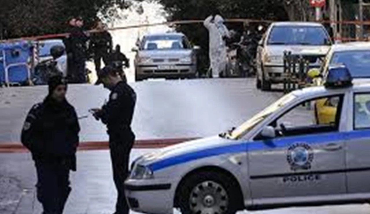 Yunanistan Çalışma Bakanlığı önünde bomba patladı