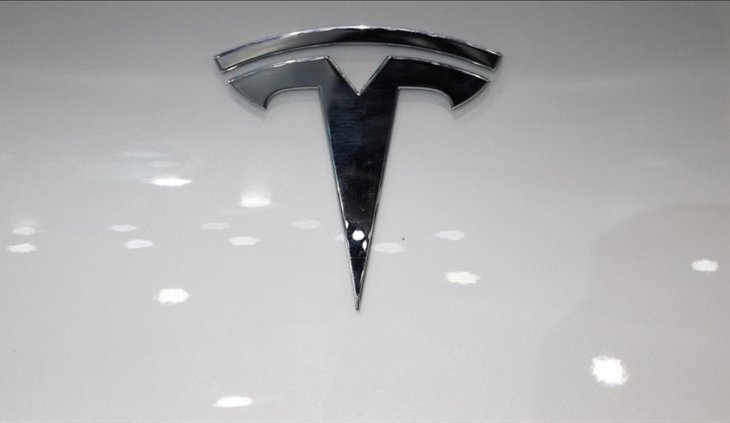 Tesla'ya, California'da "Tehlikeli Atık İhlalleri" Nedeniyle 1,5 Milyon Dolar Ceza