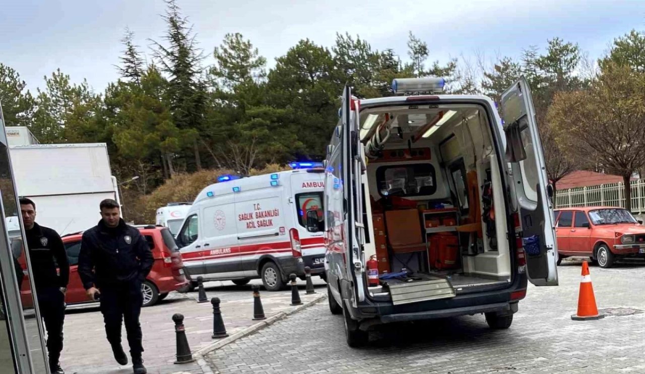 Konya'da yük asansörünün düşmesi sonucu 3 kişi yaralandı