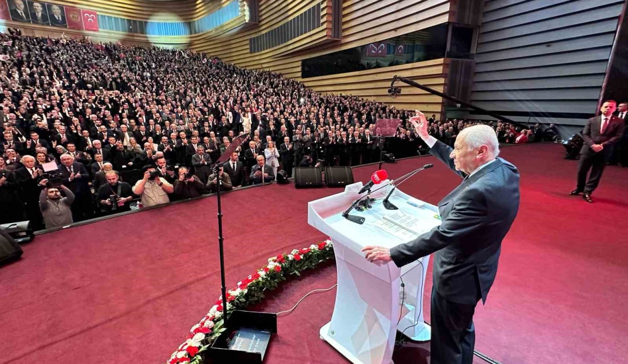 MHP lideri Bahçeli Anayasa Mahkemesine,' kaos üretim merkezi' dedi...