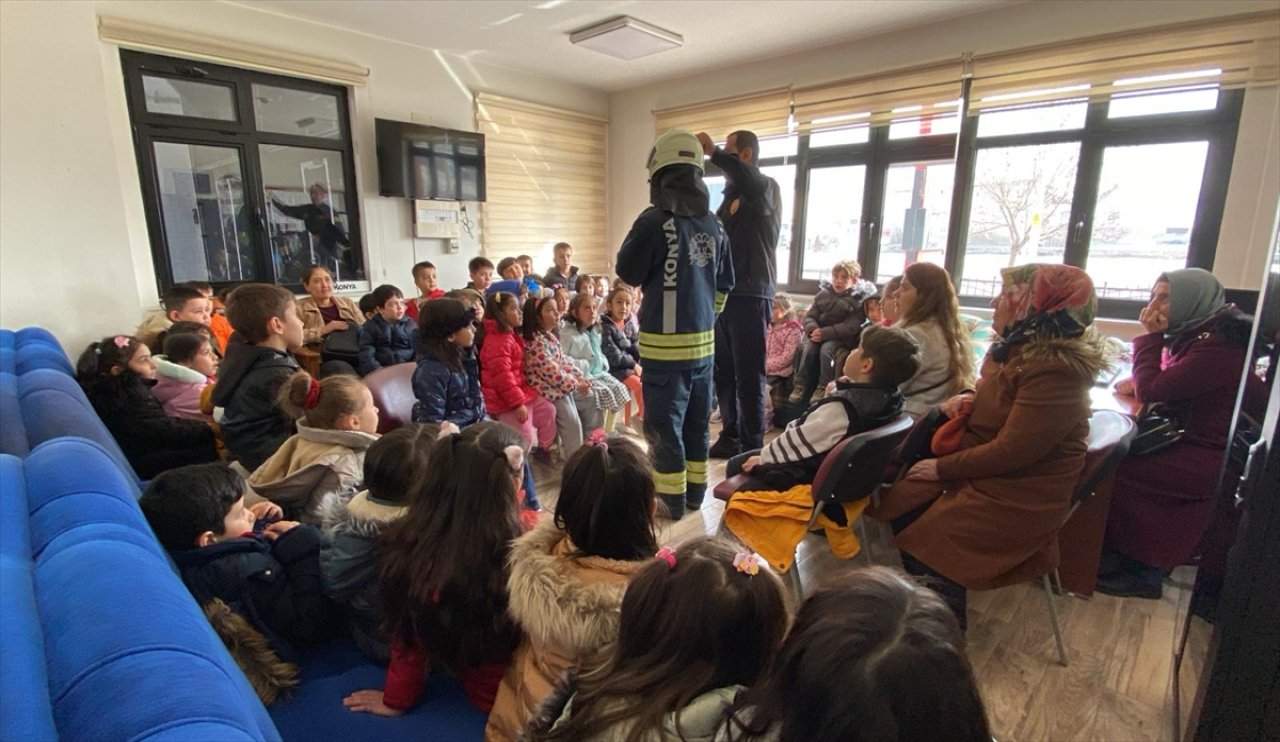 Karapınar'da Anaokulu Öğrencileri İtfaiye İstasyonunu Ziyaret Etti