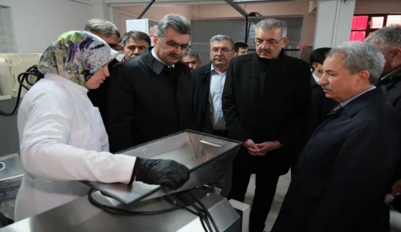 Akşehir'de Meyve Kurutma Tesisi'nin Açılışı Yapıldı