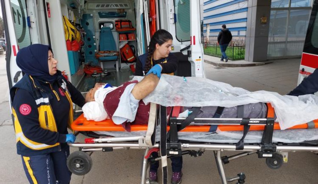 Samsun’da hafif ticari araç tıra çarptı: 1 ağır yaralı