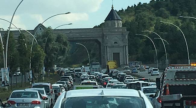 Bayram dönüşü, Konya-Ankara yolunda trafik durma noktasına geldi!