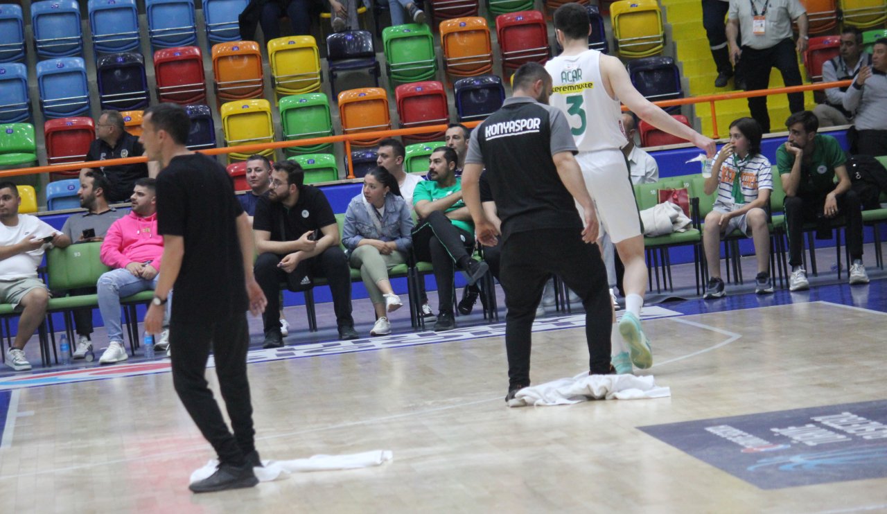 Maç uzun süre durmuştu! Konyaspor Basket'e ağır para cezası