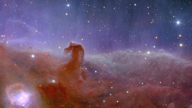 NASA, Atbaşı Bulutsusu'nun Muhteşem Görüntülerini Yayınladı!