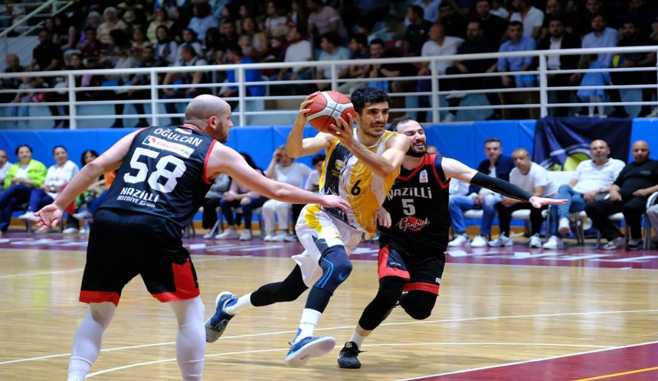 Konya basketbolunda nefesler tutuldu! Büyükşehir, 1. Lig'e çıkma maçında