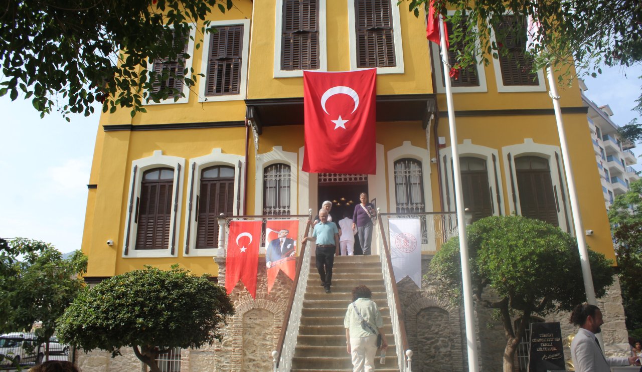 Uzun zamandır restorasyondaydı!  Atatürk Evi ve Müzesi kapılarını açtı