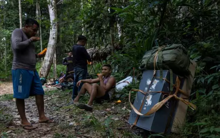 Amazon kabilesi internetle buluştu: Gelenekler tehlikede mi?