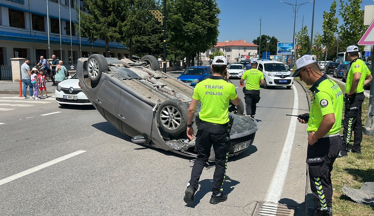 Direksiyon hakimiyetini kaybetti takla attı!