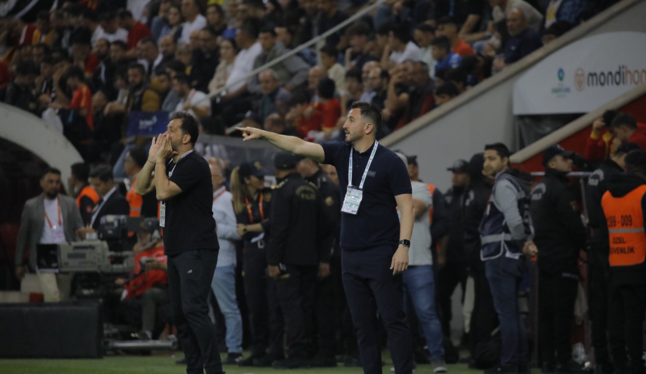 Konyaspor'da teknik heyet resmen açıklandı