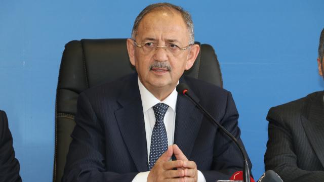 Bakan Mehmet Özhaseki görevinden istifa etti