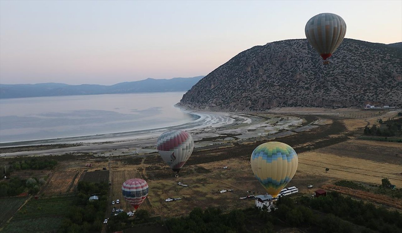Yeni bir Kapadokya oluşuyor! O ilde de balon turizmi başladı