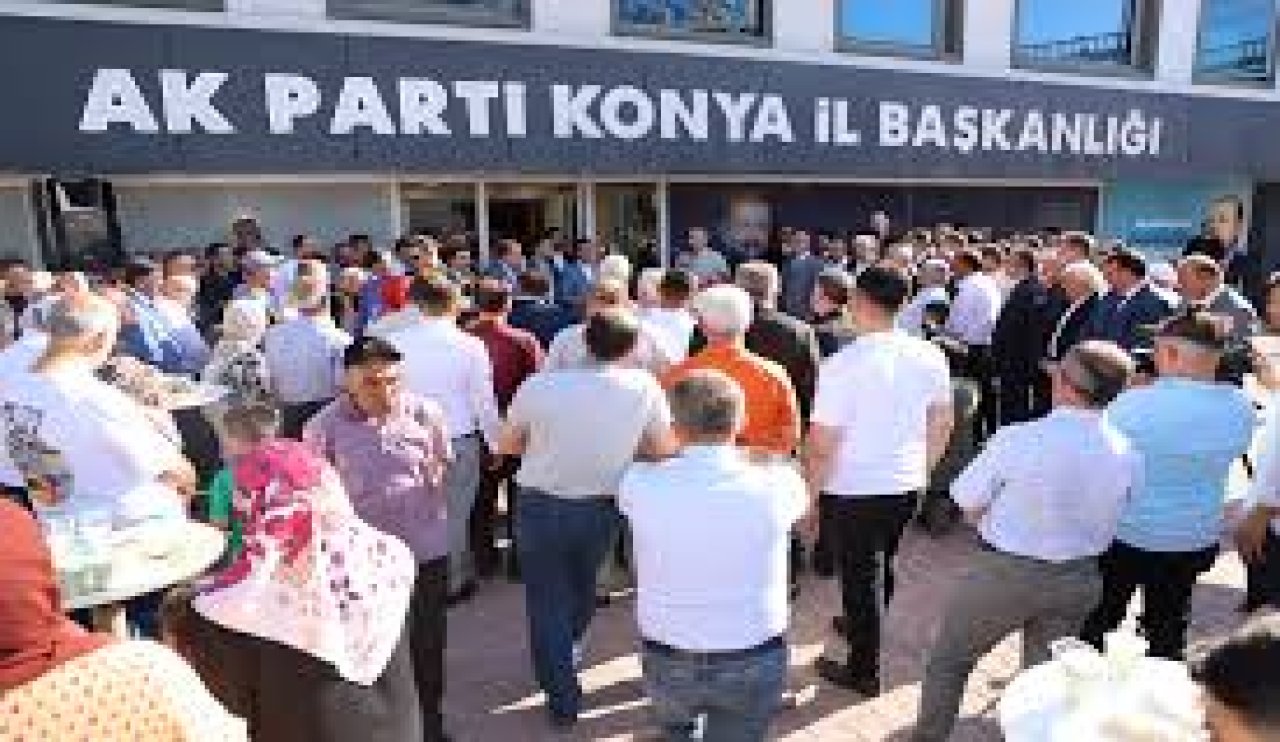 Sürpriz istifa! AK Parti Konya Kadın Kolları Başkanı görevinden ayrıldı