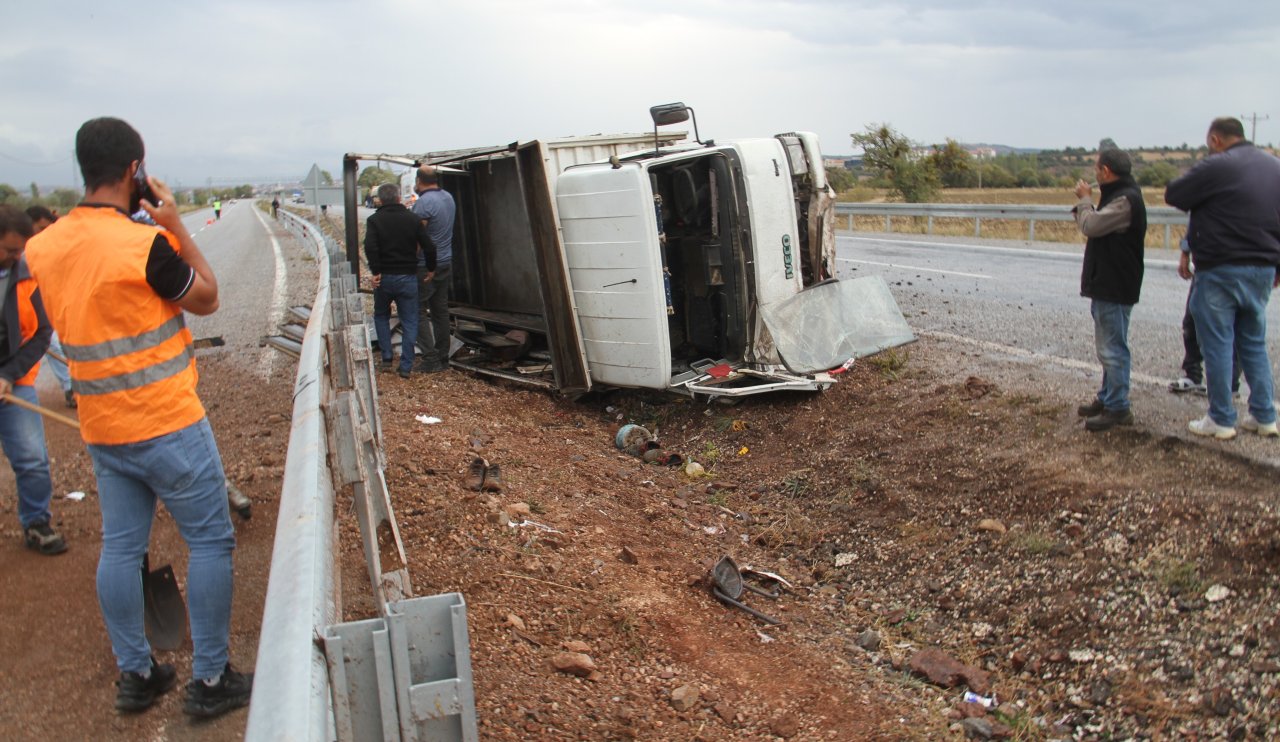 Beyşehir'de kontrolden çıkan kamyonet, 5 kişiyi hastaneye yolladı!