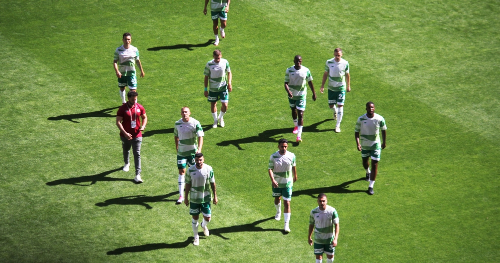 Konyaspor'da Ali Çamdalı'dan kadroda önemli değişiklikler!