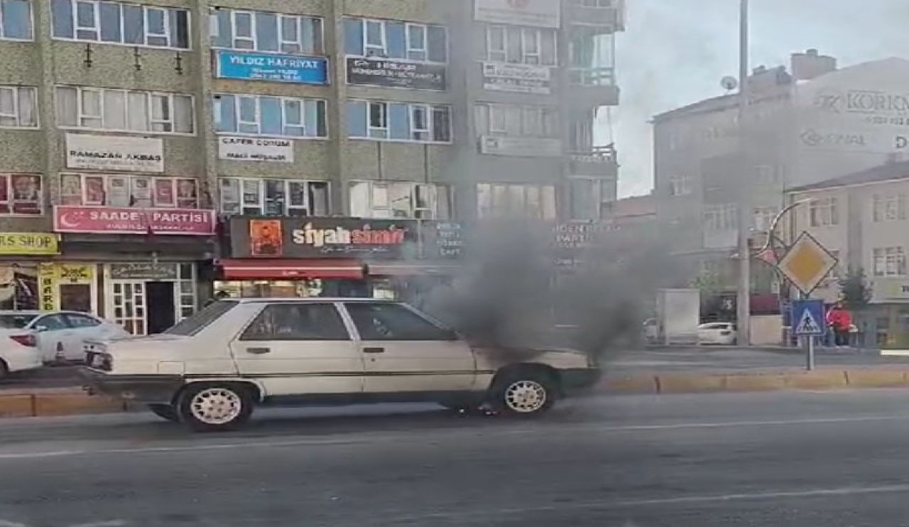 Konya'da trafik ışıklarında yangın!