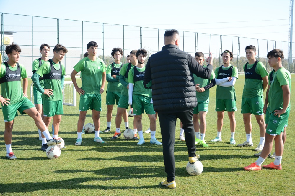 Konyaspor, evinde Galatasaray ile zorlu maça çıkacak! Akademide haftanın programı