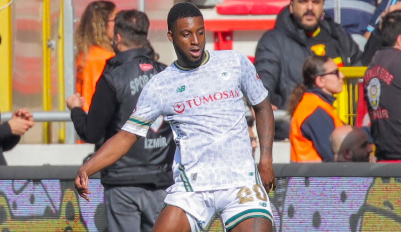 Konyaspor'da Bazoer, neden oyundan çıktığını anlattı