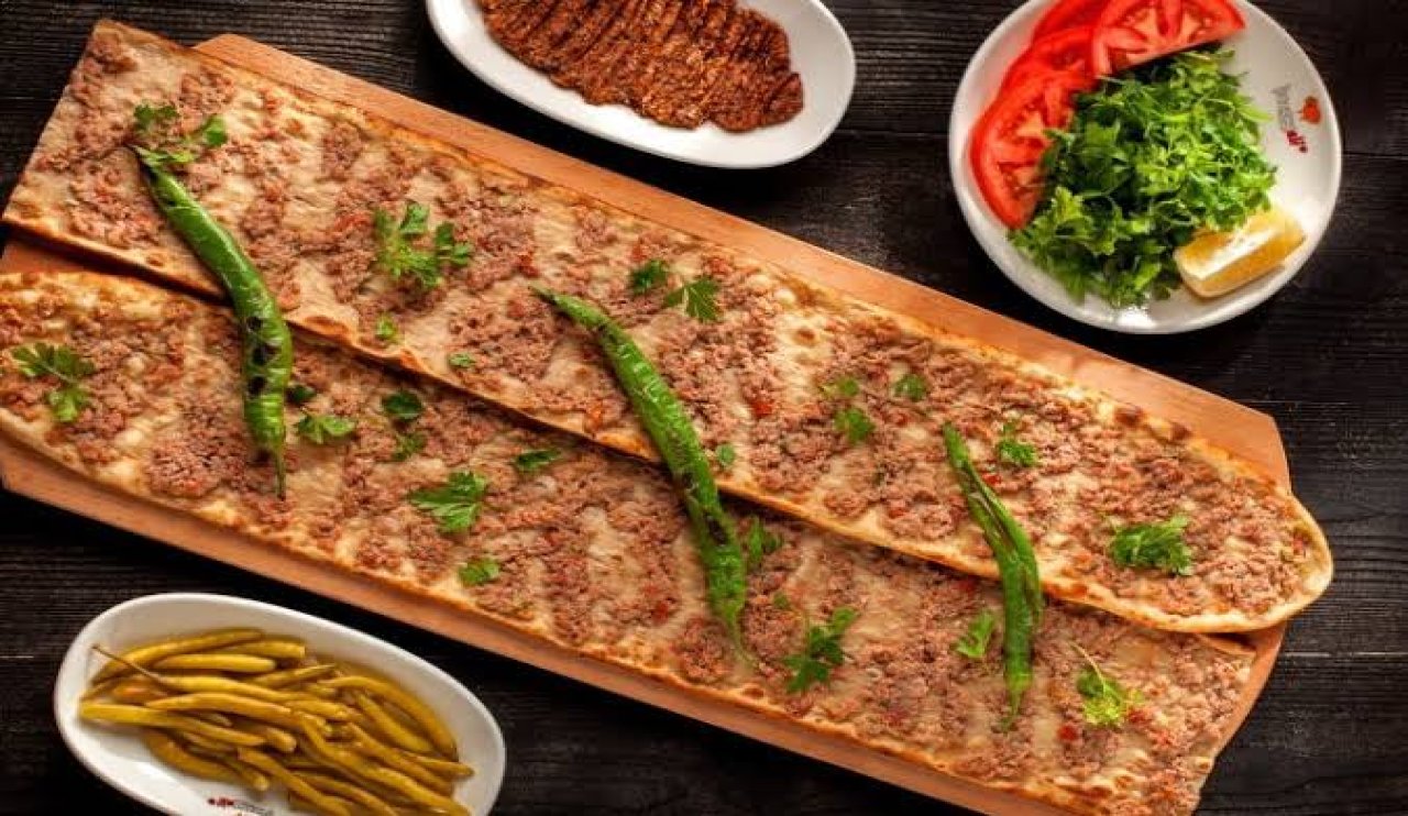 Etliekmek severlere müjde!  Konya’da Belediye Etliekmek Salonu açıldı