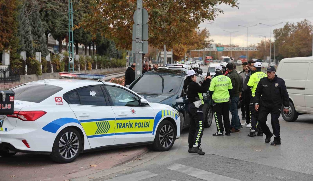 Konya’da İstanbul Caddesi’nde firari avı yapıldı