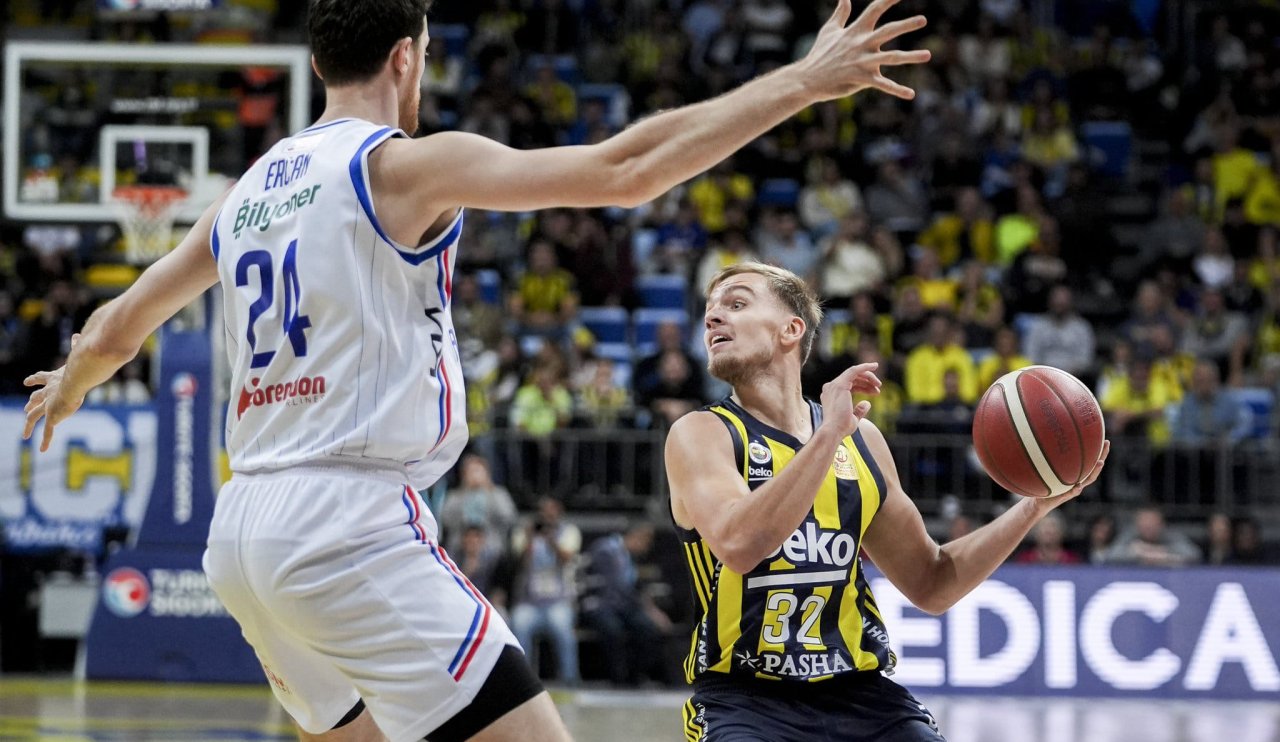 Fenerbahçe evinde Efes'e galip geldi