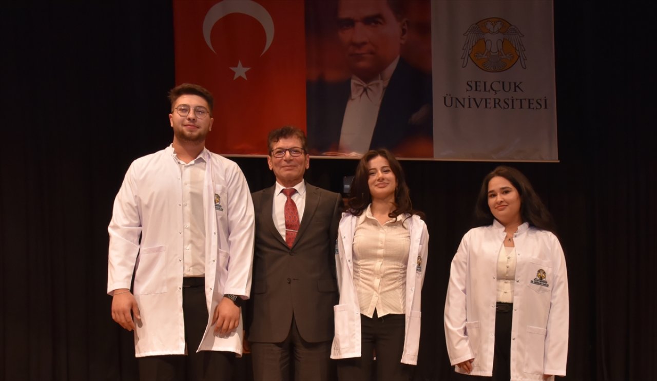 Konya'da beyaz önlük töreniyle 153 öğrenci mesleğe adım attı