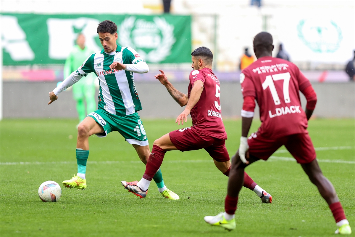 Konyaspor evinde galibiyeti koruyamadı! Donduk kaldık