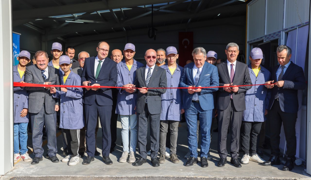 Konya'dan örnek proje! Özel çocuklara PVC atölyesi açıldı