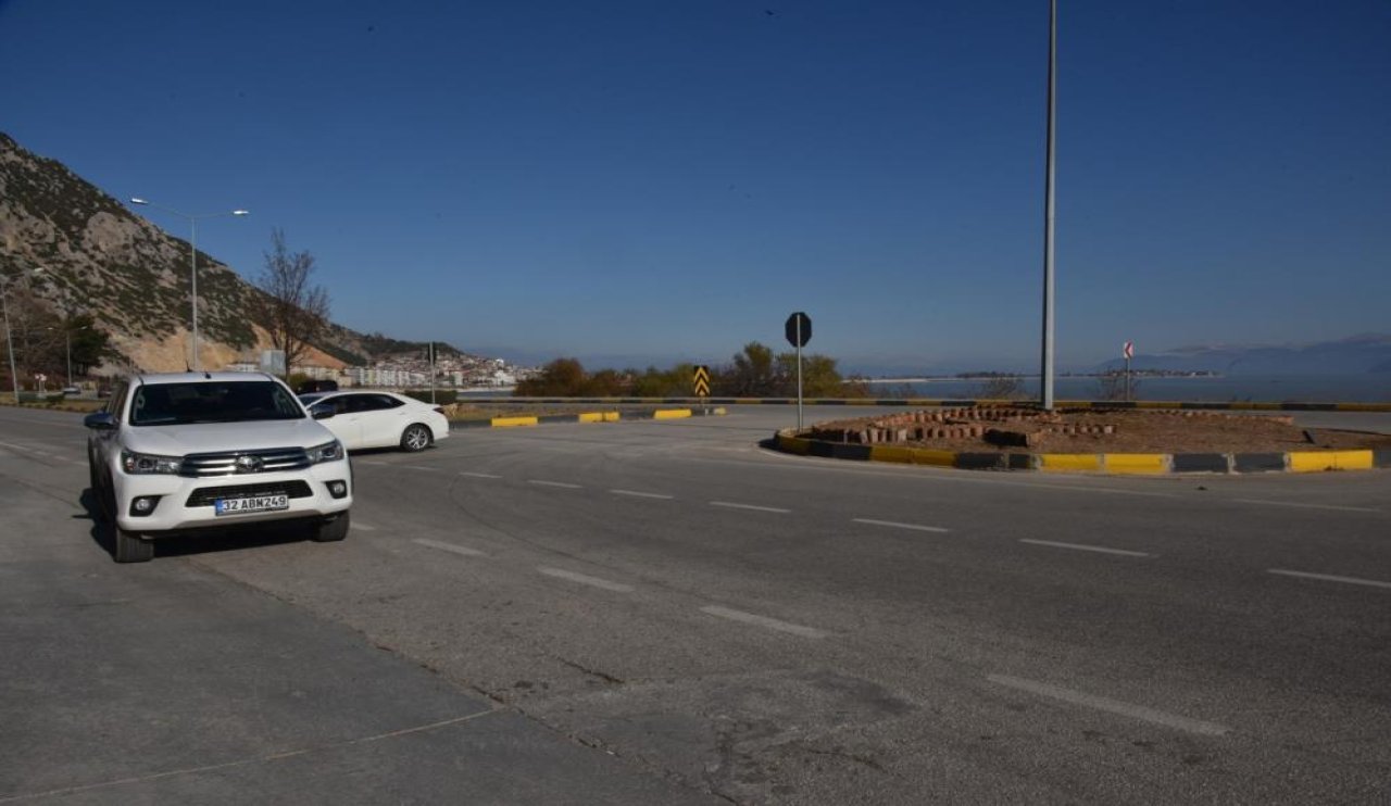 Isparta-Konya yolunda trafik yoğunluğu azalacak