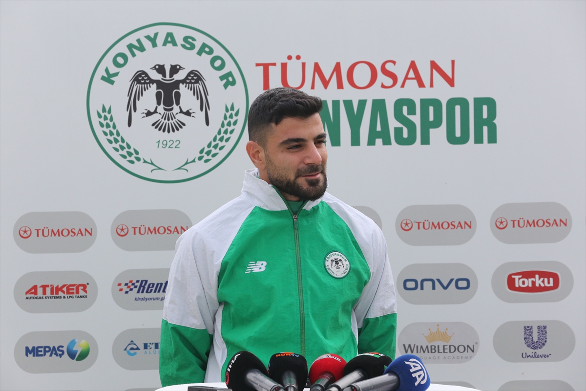 Konyaspor'da Adil Demirbağ, maç öncesi takımdaki havayı anlattı