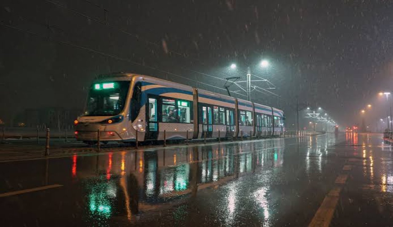 Konya AKOM’dan son dakika duyurusu! Tramvay hattında arıza, otobüsler devrede