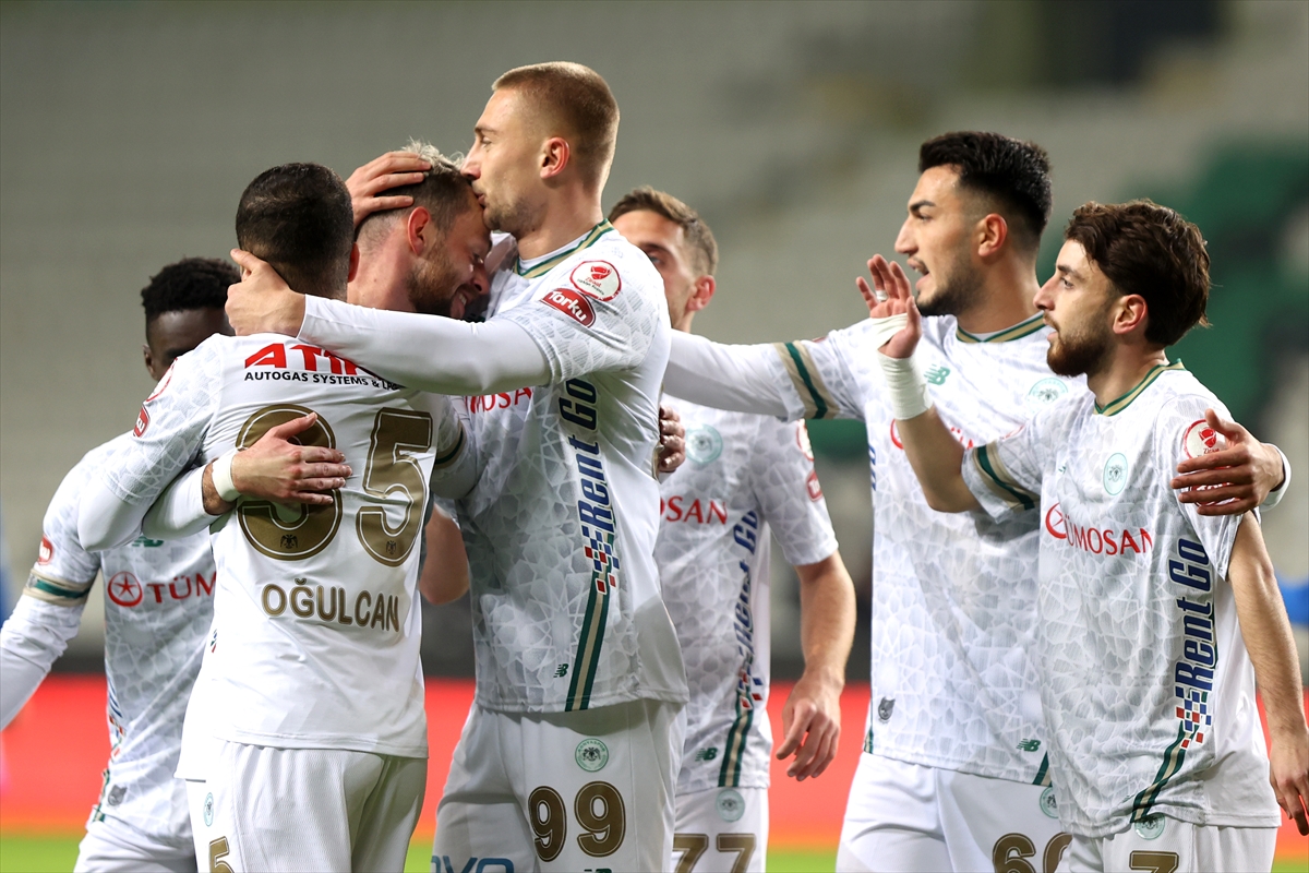 Konyaspor'dan kupada gol şov! Kartal'dan tarihi fark