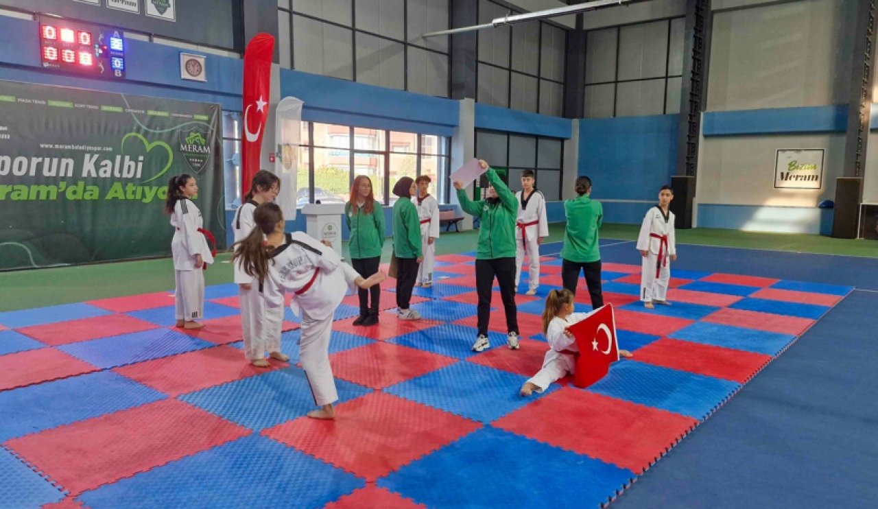 Meramlı genç taekwondocuların kuşak heyecanı