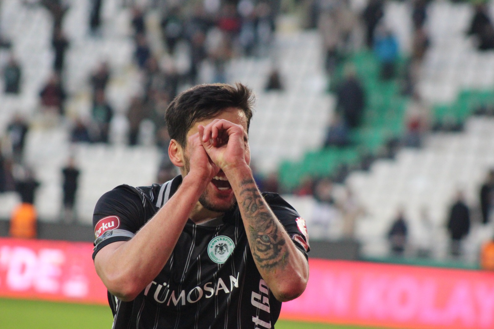 Konyaspor'da Umut Nayir gol hasretini dindirdi, stadyumda Mavişim şarkısı çalındı