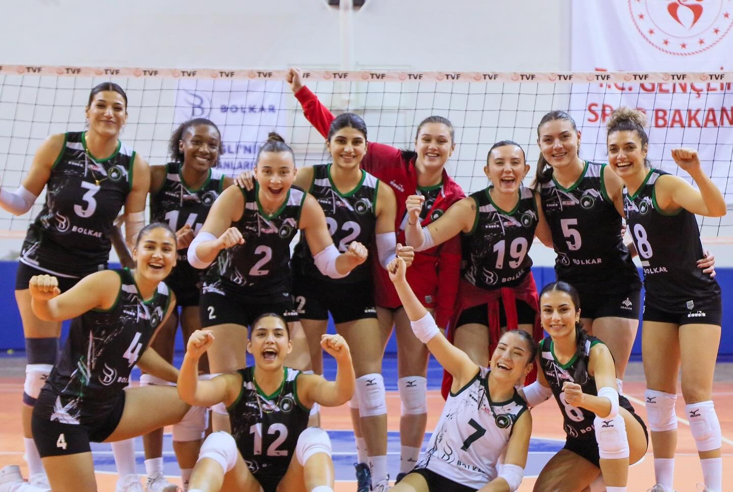 Voleybolda Ereğli, Gaziantep'te sürpriz peşinde