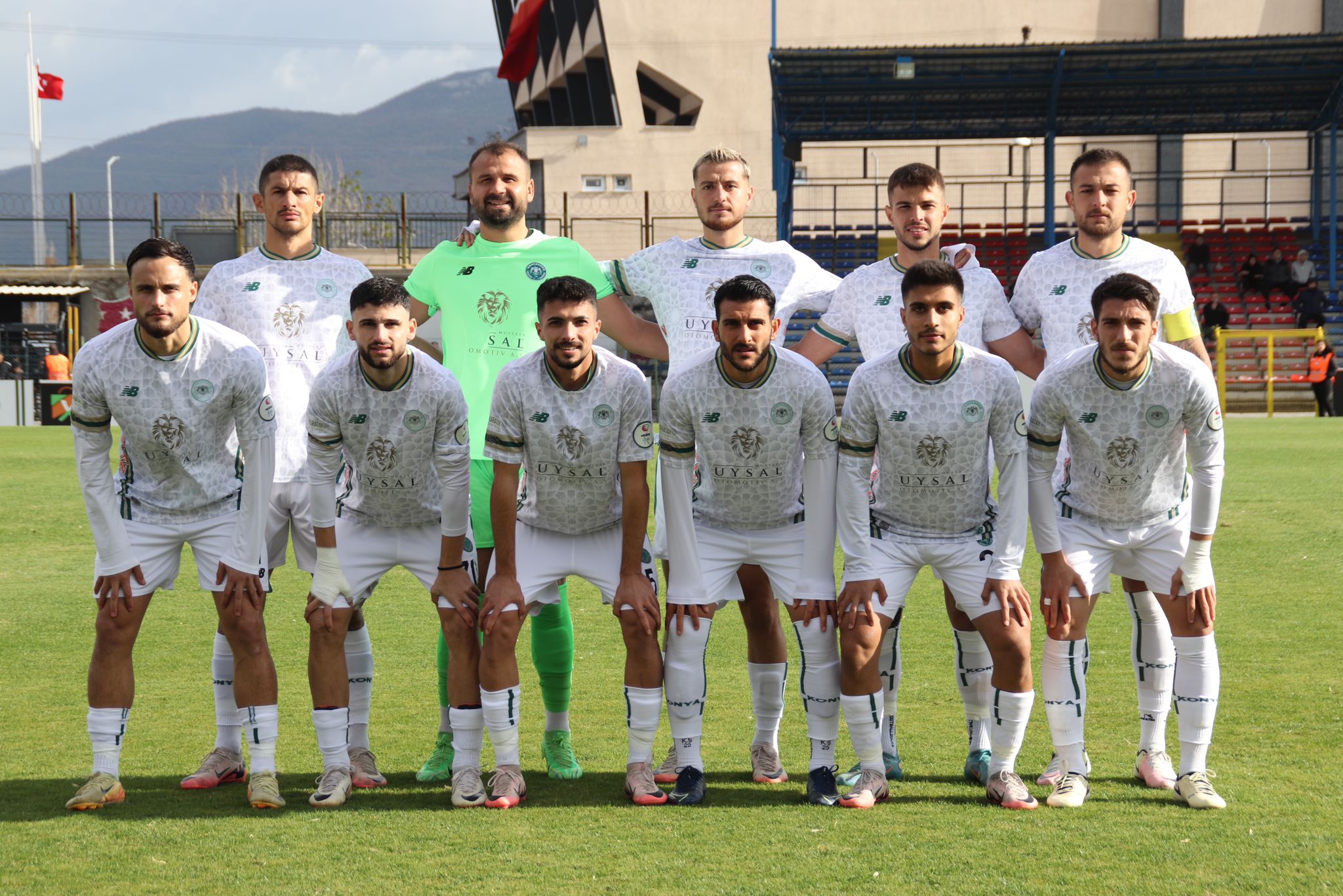 1922 Konyaspor'da 3 ayrılık yaşandı! 4 takviye için de görüşmeler başladı